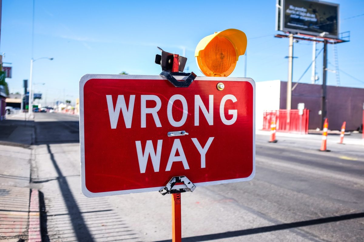 Wrong Way sign